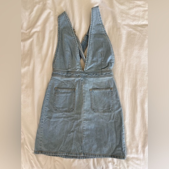 Urban Outfitters BDG Plunge Denim Overall Dress - Picture 7 of 9